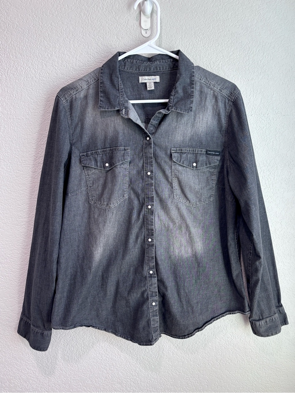 Calvin Klein Jeans Dark Gray Denim Chambray Button Down Shirt Women’s XL